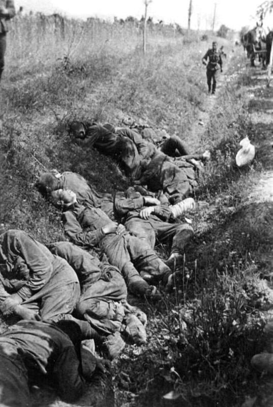 Загиблі радянські воїни