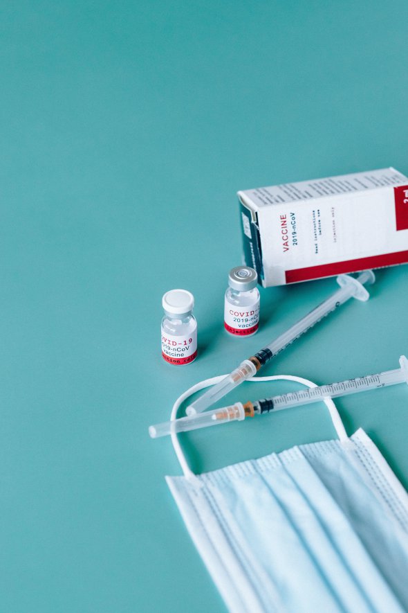По словам Михаила Радуцкого производители вакцин AstraZeneca и Pfizer подтвердили эффективность своей продукции по заболеванию "индийским" штаммом.