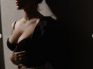 Українська модель і співачка Даша Астаф'єва потішила шанувальників новою порцією сексуальних  світлин