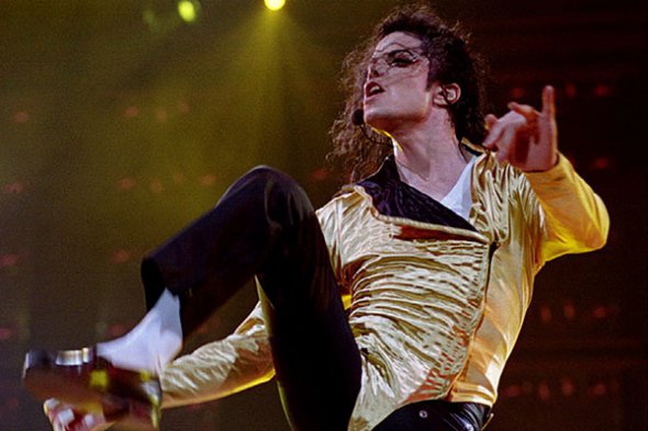1991 року акторка Елізабет Тейлор під час церемонії нагородження Soul Train Music Award назвала Джексона "справжнім королем поп-, рок- і соулмузики"