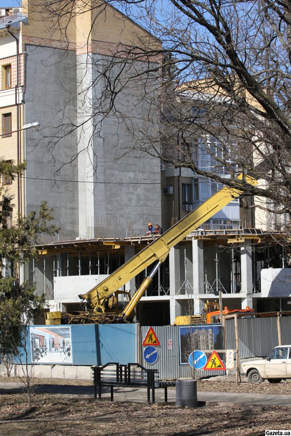 Забудовники почнуть закладати величину податку до ціни житла. Вартість квартир через це зросте на 20%