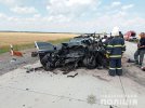 На Миколаївщині зіткнулися KIA Optima та Mazda. Троє людей загинули, ще двоє – скалічилися, в тому числі - дитина