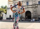 Настя Каменських постала в яскравій сукні у сонячній Мексиці
