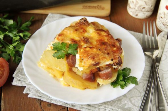 Рокот-крумпли - блюдо из запеченного картофеля, яиц и сыра.