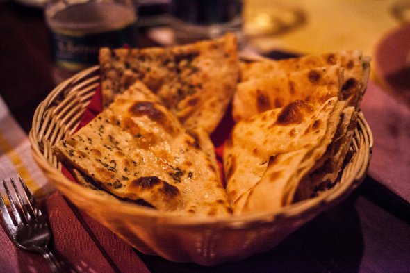 Чапати - одна из разновидностей индийского хлеба.