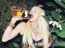62-річна Мадонна в обіймах 27-річного бойфренда зачарувала ніжністю. Фото: instagram.com/madonna