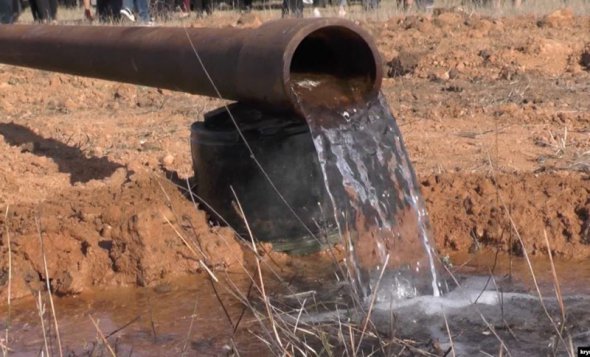 Подземные воды в Крыму выкачивают для сельского хозяйства и военной промышленности 