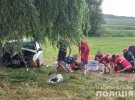 Під Луцьком у ДТП загинули три людини, ще дев'ять у лікарні. Усі їхали в легковику