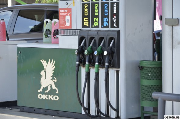Средние розничные цены на бензин А-92 составляют 29,27 грн / л