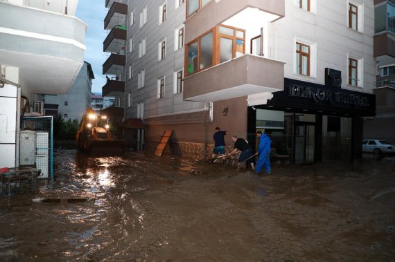 Турция пострадала от аномальных ливней и наводнений.