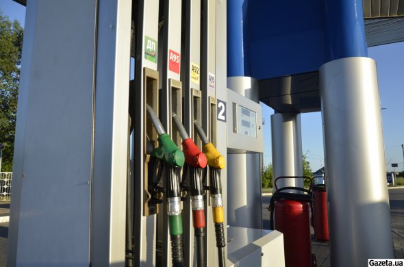 Стоимость бензина не должна превышать 31,64 грн/л, дизтоплива - 29,25 грн/л