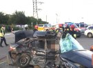 На трасі Київ-Чоп   легковик BMW влетів у  вантажівку Scania.   18-річна пасажирка легковика загинула на місці