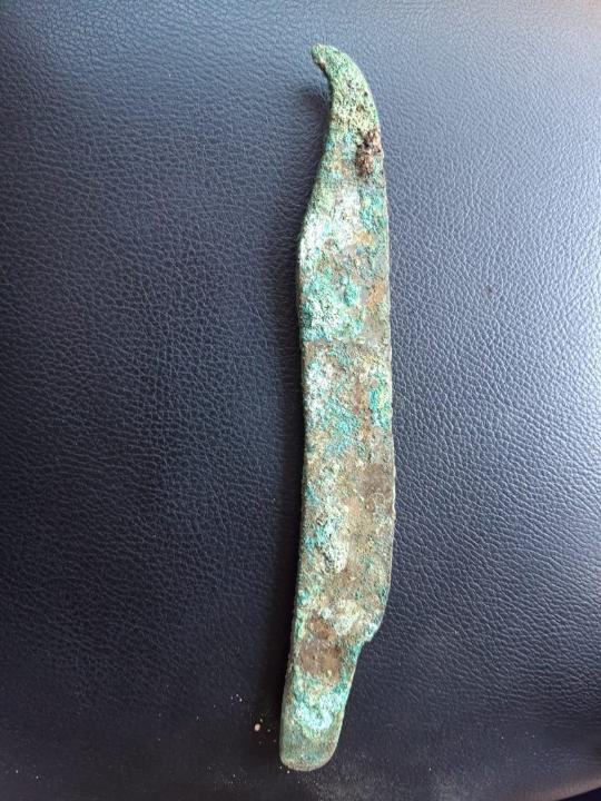 В Казахстане нашли нож редкой хвостатой формы