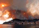 У Греції тривають пожежі — вогонь загрожує історичній Олімпії. Людей евакуюють. Фото: twitter.com/LAPI_epfl