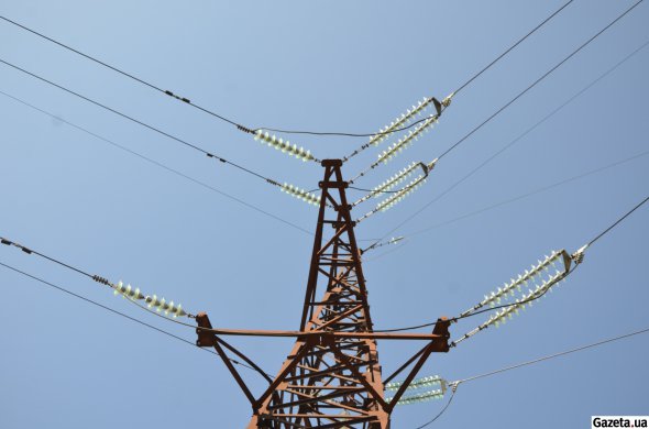 Сейчас тариф на электроэнергию для бытовых потребителей составляет 1,68 грн / кВт-час