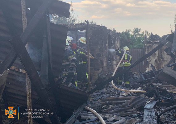 Під Дніпром у пожежі постраждали мати і немовля. Дитина у важкому стані