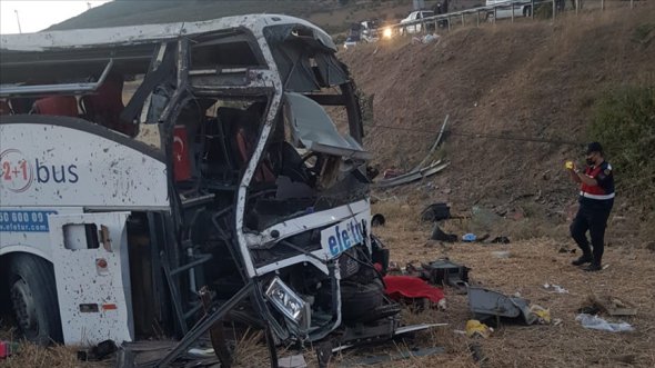 В Турции разбился пассажирский автобус. Погибли 14 человек, в больнице - 18