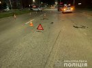 В Виннице пьяный водитель влетел в автомобиль, а затем в остановку общественного транспорта