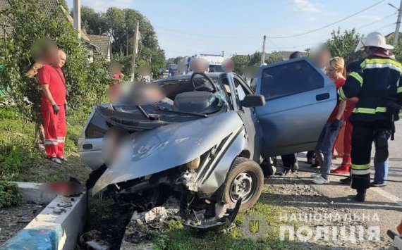 В Одесской области в ДТП разбились трое оперативников. Еще один офицер покалечился