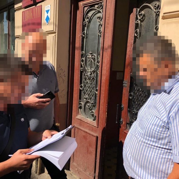 Керівник всіма засобами укривав від керівництва ГУНП факт відсутності свого підлеглого на роботі