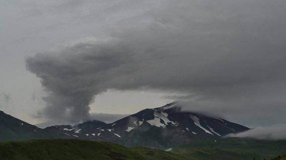 На Алясці відбувається виверження одразу трьох вулканів.