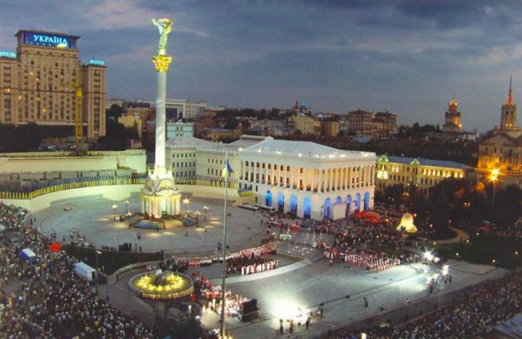 Відкриття реконструйованого Майдану Незалежності