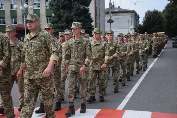 Теребовлянский зенитный ракетный полк вернулся из зоны ООС, где более 8 месяцев выполнял боевые задачи