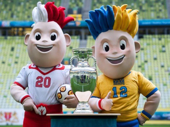 Чемпіонат Євро-2012 відбувся в Україні 