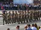 Участие в параде ко Дню Независимости Украины приняли военные 18 стран