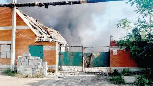 28 серпня російські окупанти обстріляли Авдіївку на Донеччині. Зруйнована одна будівля. Житловий район поблизу промзони залишився без електрики