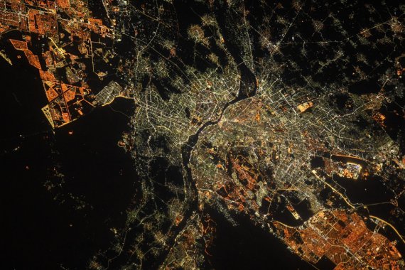 Кімбро сфотографував єгипетську столицю Каїр вночі