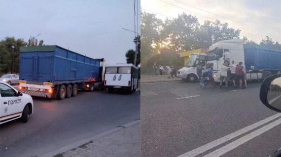В Николаеве пассажиры маршрутки избили водителя фуры. На место вызвали полицию и медиков. Фото: obozrevatel