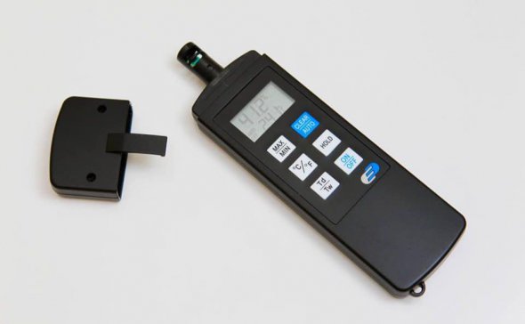 Пристрій, яким вимірюватимуть температуру у маршрутках влітку і взимку. Цим займатимуться комунальні інспектори