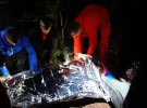 В Карпатах на Ивано-Франковщине туристы развели костер и произошел взрыв. В результате два человека погибли. Еще четверо - травмированы