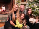 Полякова вместе с мужем-бизнесменом Вадимом воспитывают двух дочерей: 16-летнюю Марию и 9-летнюю Алису