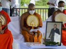 От коронавирусной инфекции на Шри-Ланке умер шаман 48-летний Елиянта Уайт