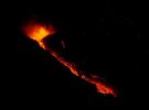 Извержение вулкана на Канарах усилилось. Аэропорт закрыли