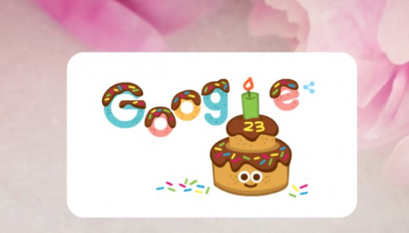 На фото праздничный дудл в честь 23-летия Google