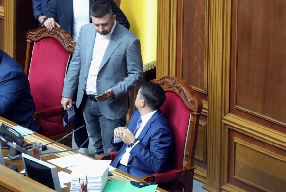 Дмитрий Разумков шел первым в списке "Слуга народа" на парламентских выборах в 2019 году.