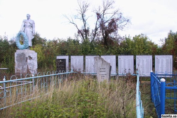 Жертв трагедії поховали на сільському цвинтарі