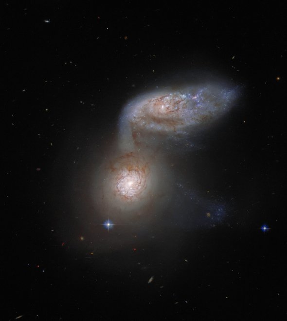 Hubble зробив фотографію двох взаємодіючих галактик