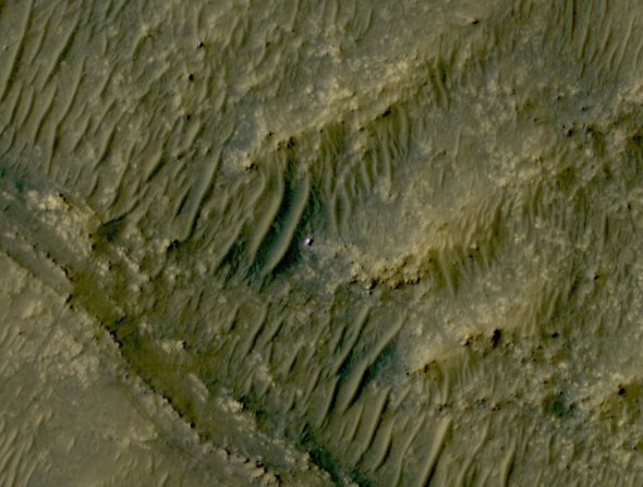 Спутник NASA с орбиты Марса сфотографировал ровер Perseverance