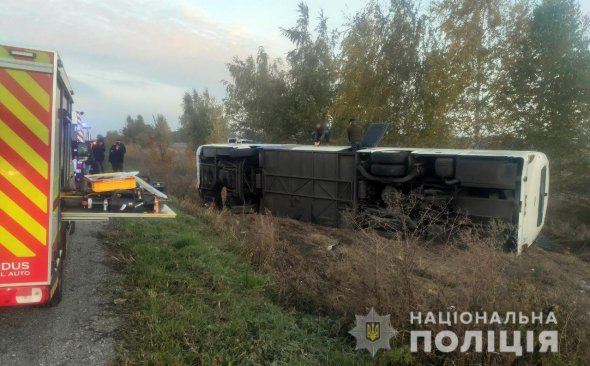 В результате ДТП пострадали водитель и 10 пассажиров