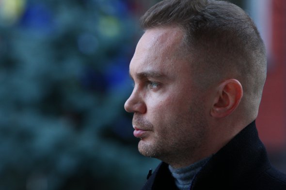 Михайло Жернаков вважає, що Окружний адмінсуд Києва не ліквідовують і тримають як ручний: «Він не раз показав, що готовий продати хоч матір рідну, якщо це буде комусь політично вигідно»