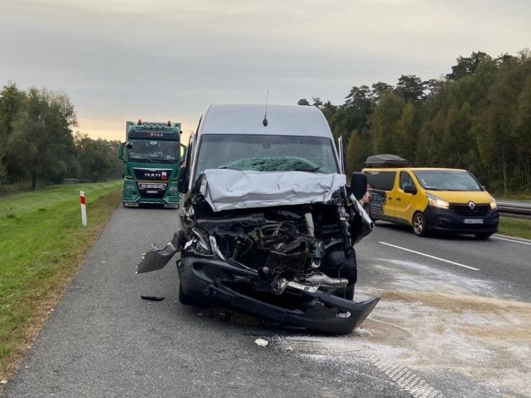 У Польщі мікроавтобус з українцями потрапив в аварію. Фото: NTO.pl