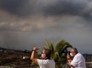 На Канарских островах месяц извергается вулкан Кумбре-Вьеха. Уничтожено почти две тысячи домов. Лавой залиты почти 800 га земли