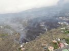 На Канарских островах месяц извергается вулкан Кумбре-Вьеха. Уничтожено почти две тысячи домов. Лавой залиты почти 800 га земли