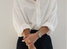 Белая рубашка - незаменима для офисных будней, пляжных образов или воскресных прогулок с друзьями
