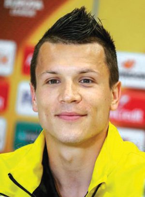 Євген Коноплянка перейшов до ”Шахтаря” восени 2019 року. Підписав контракт до літа 2022-го