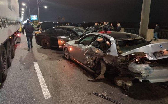 В ДТП столкнулись 6 транспортных средств